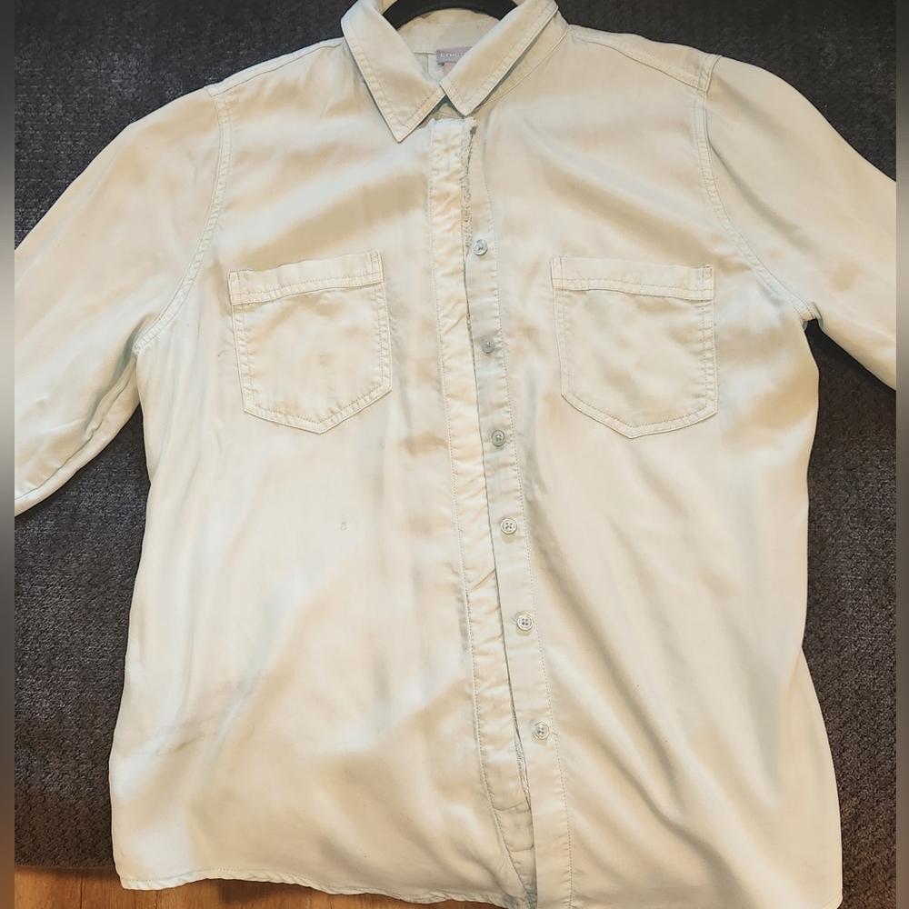 Chicos Womans Button Down shirt